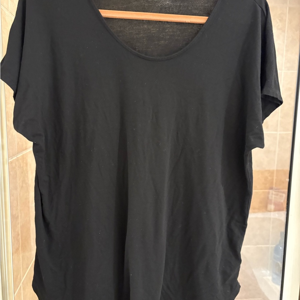 Adrienne Vittadini Black Relaxed Short Sleeve T-Shirt